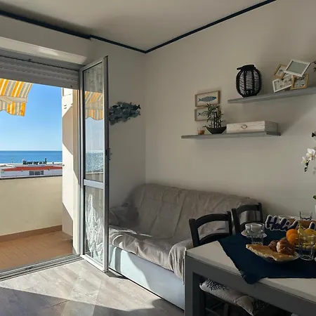 House Little Boat By World 아파트 리바 트리고소