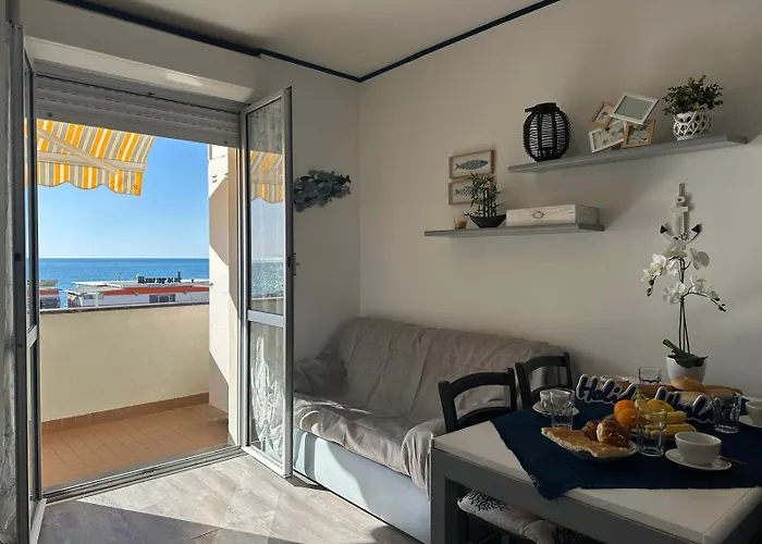 House Little Boat By World Lejlighed Riva Trigoso